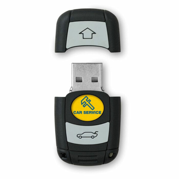 Import: USB custom in 4 colori pantone, in 2D. Consegna in circa 5 settimane.